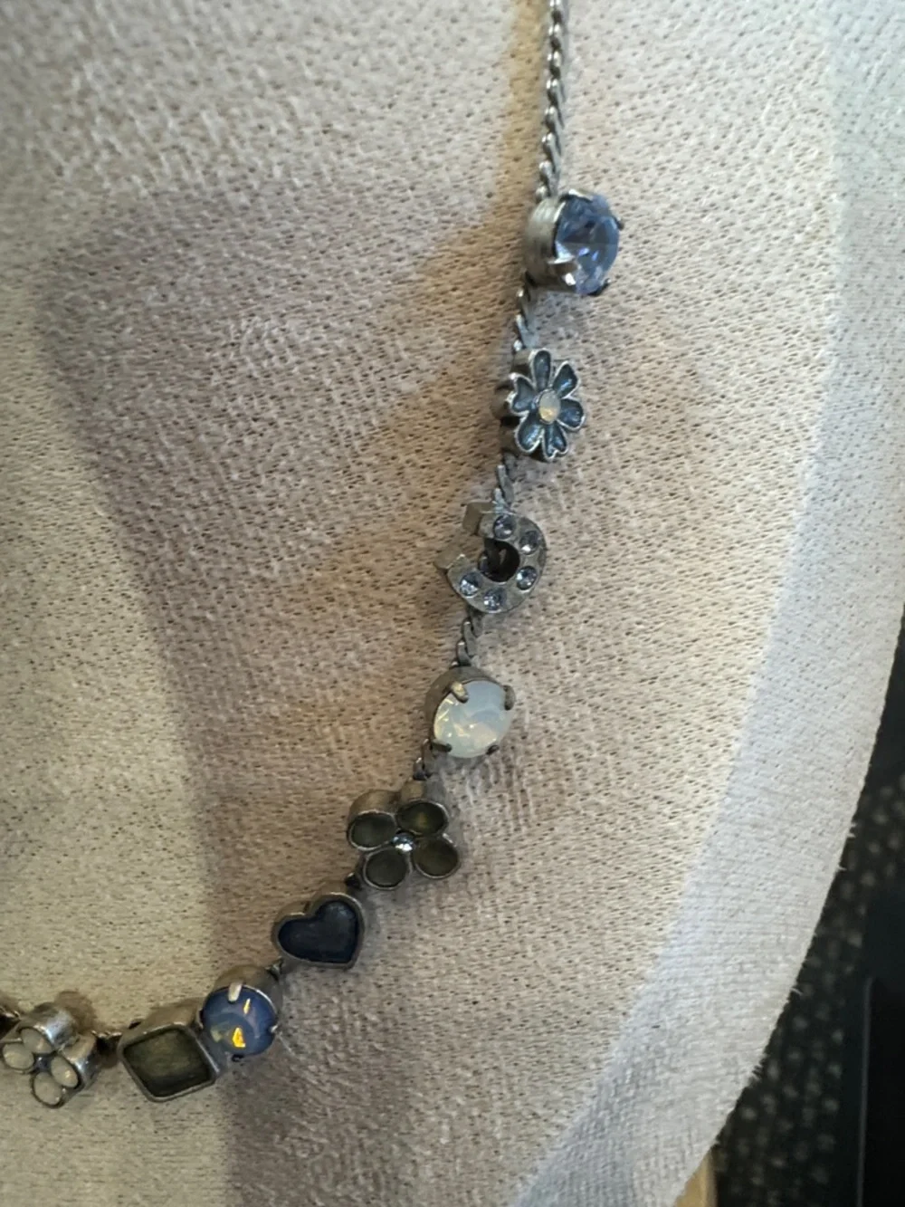 Blue Crystal Floral & Heart Necklace - Women Jewelry - Picture 4 of 6